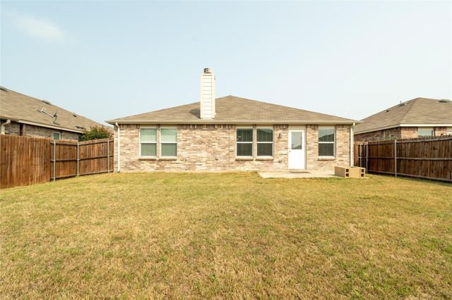 5829 Mountain Bluff Drive, Fort Worth, TX 76179