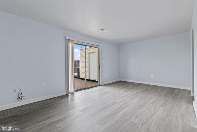 8145 COMMUNITY DR, Manassas, VA 20109