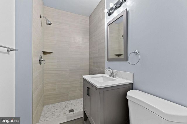 8145 COMMUNITY DR, Manassas, VA 20109