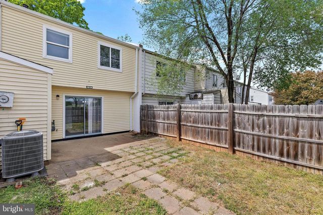 8145 COMMUNITY DR, Manassas, VA 20109