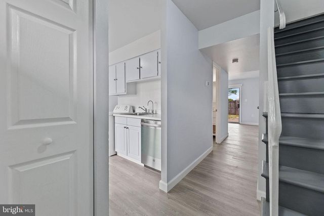 8145 COMMUNITY DR, Manassas, VA 20109