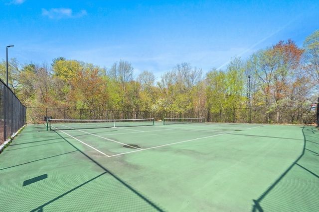 45 Washington St 90, Methuen, MA 01844