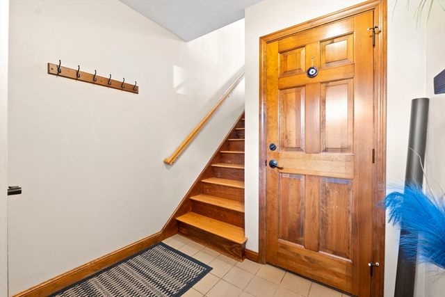 45 Washington St 90, Methuen, MA 01844