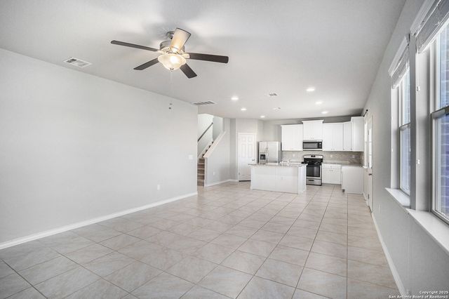 8807 White Crown, San Antonio, TX 78254