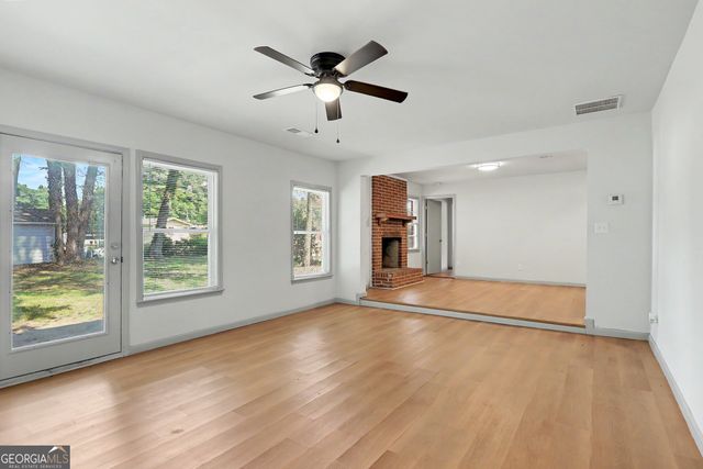5256 Eubanks Drive, Morrow, GA 30260