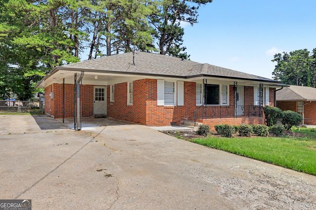 5256 Eubanks Drive, Morrow, GA 30260