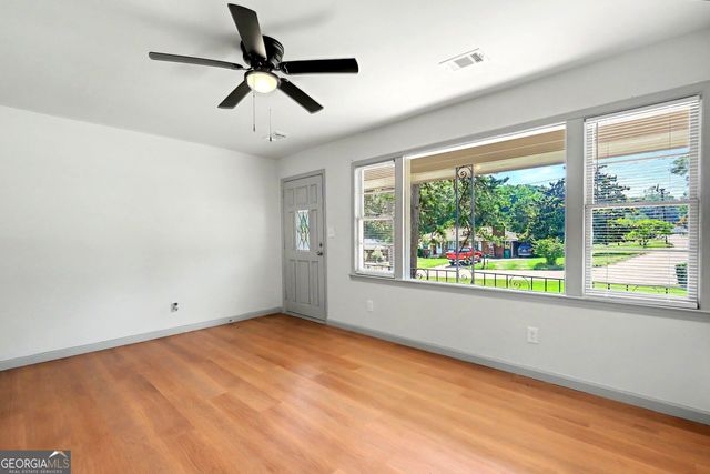 5256 Eubanks Drive, Morrow, GA 30260