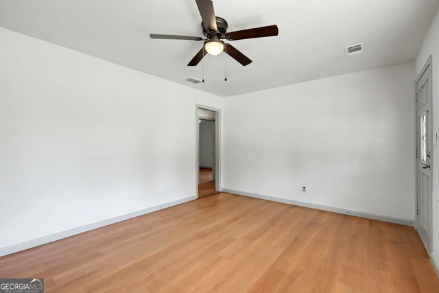 5256 Eubanks Drive, Morrow, GA 30260