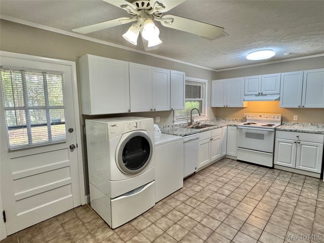 929 Parkwood Drive, Montgomery, AL 36109