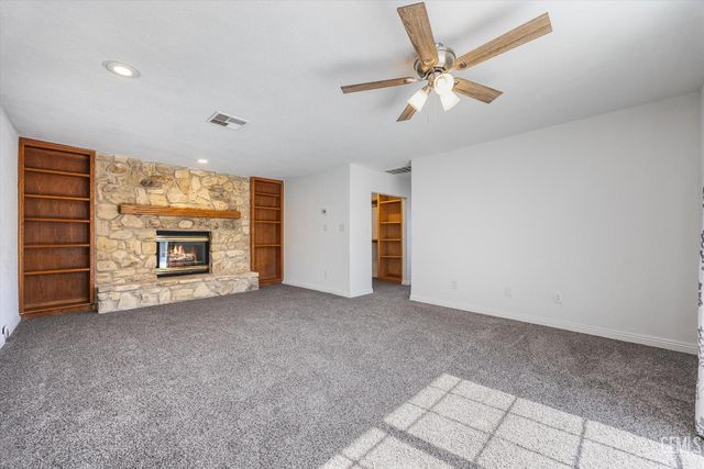 3913 Crescent Drive, Bakersfield, CA 93306