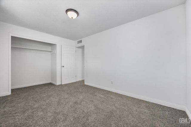 3913 Crescent Drive, Bakersfield, CA 93306