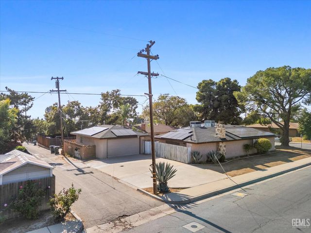 3913 Crescent Drive, Bakersfield, CA 93306