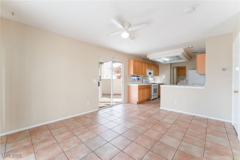 Image 7 of property listing at 3404 Wordsworth Street, Las Vegas, NV 89129
