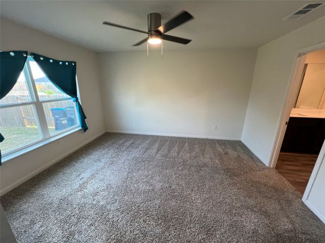 10809 Copper Hills Lane, Fort Worth, TX 76108