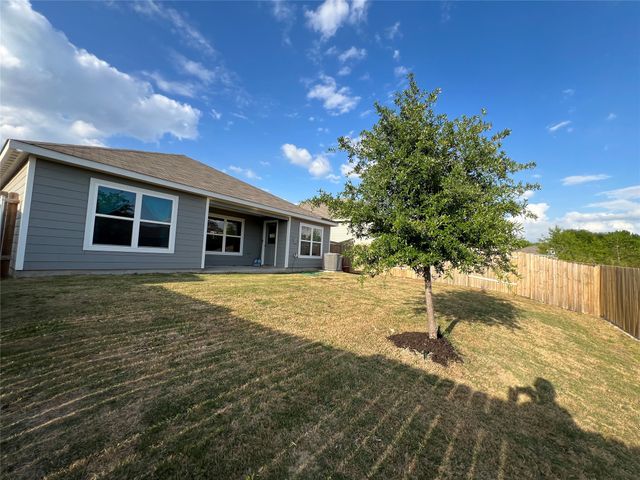 10809 Copper Hills Lane, Fort Worth, TX 76108