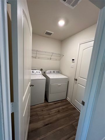 10809 Copper Hills Lane, Fort Worth, TX 76108