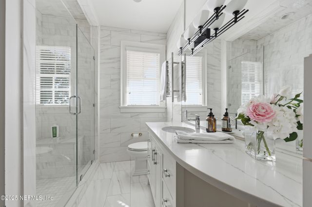 1878 AVONDALE Circle, Jacksonville, FL 32205