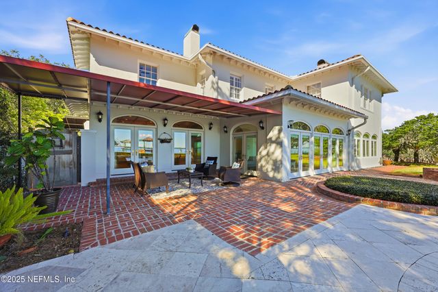 1878 AVONDALE Circle, Jacksonville, FL 32205