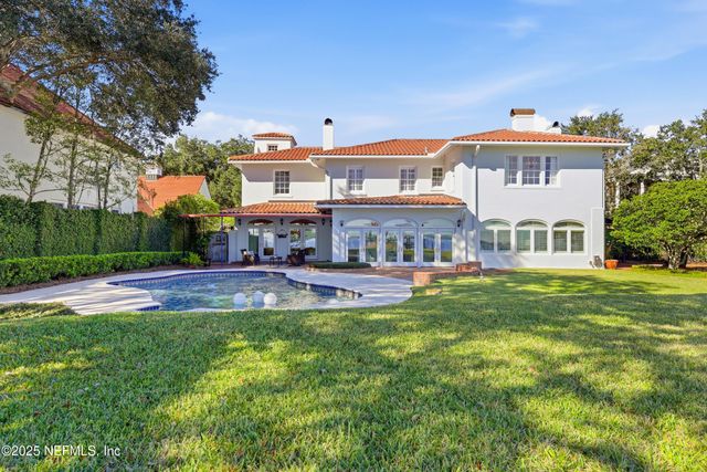 1878 AVONDALE Circle, Jacksonville, FL 32205