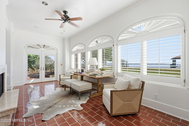 1878 AVONDALE Circle, Jacksonville, FL 32205