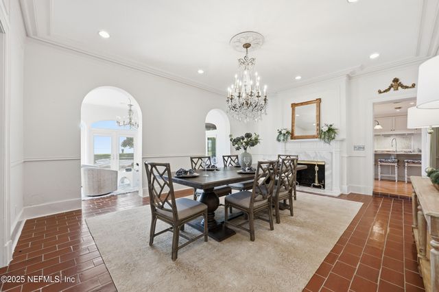 1878 AVONDALE Circle, Jacksonville, FL 32205