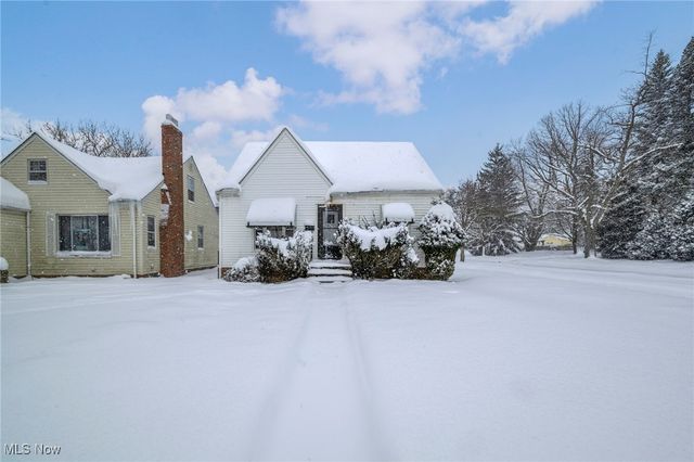 5100 Erwin Street, Maple Heights, OH 44137