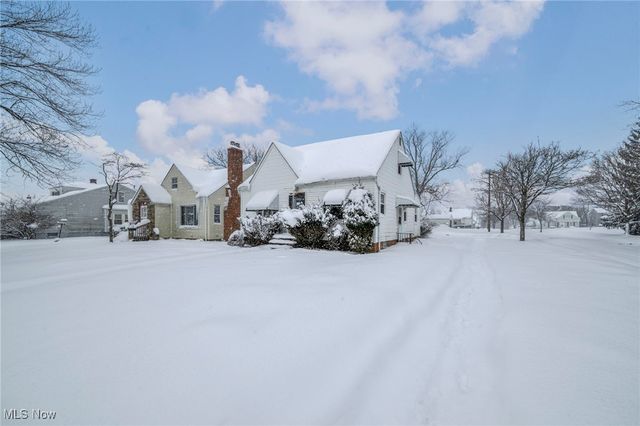 5100 Erwin Street, Maple Heights, OH 44137