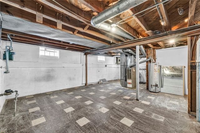 5100 Erwin Street, Maple Heights, OH 44137