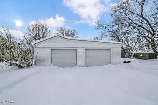 5100 Erwin Street, Maple Heights, OH 44137