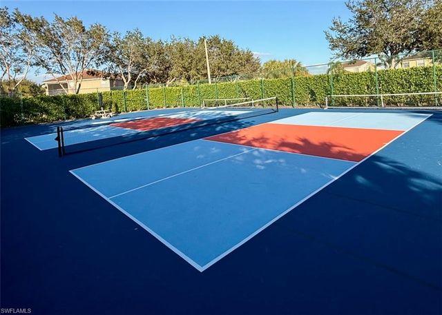 2239 Grove DR, Naples, FL 34120