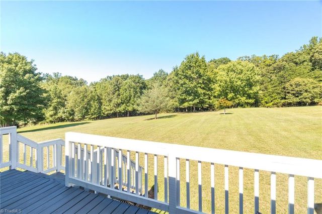 1055 Josephs Lane, Pinnacle, NC 27043