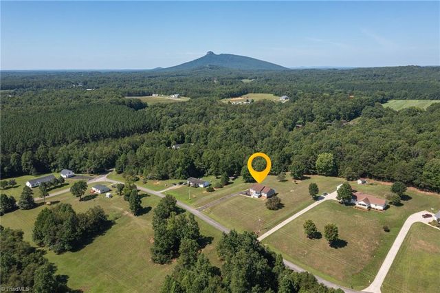 1055 Josephs Lane, Pinnacle, NC 27043