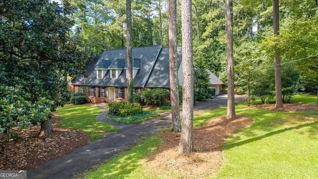2267 Oxbow Circle, Smoke Rise, GA 30087
