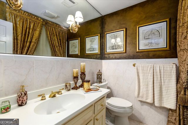 2267 Oxbow Circle, Smoke Rise, GA 30087
