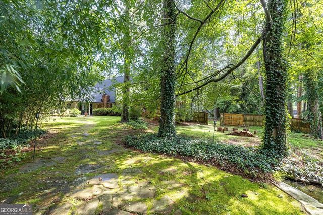 2267 Oxbow Circle, Smoke Rise, GA 30087