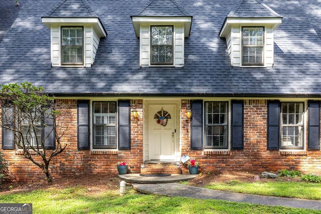 2267 Oxbow Circle, Smoke Rise, GA 30087