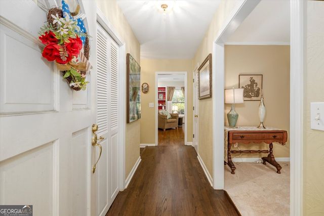 2267 Oxbow Circle, Smoke Rise, GA 30087