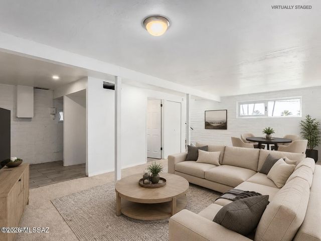 8282 E 18th Street, Tucson, AZ 85710