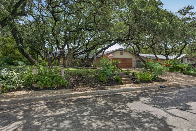 13046 N Hunters, San Antonio, TX 78230