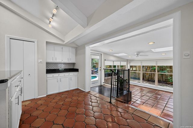 13046 N Hunters, San Antonio, TX 78230