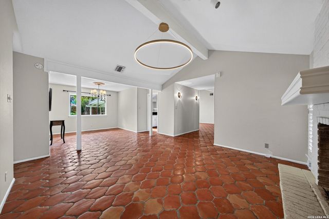 13046 N Hunters, San Antonio, TX 78230