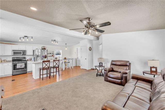 1691 Freeman Mill RD, Suffolk, VA 23438