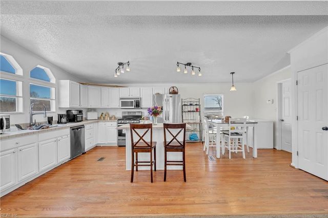 1691 Freeman Mill RD, Suffolk, VA 23438