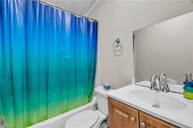 1691 Freeman Mill RD, Suffolk, VA 23438