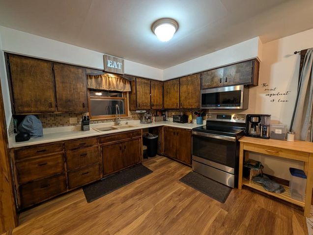 W5189 BIRCH CREEK ROAD NO 6, Menomonie, MI 49858