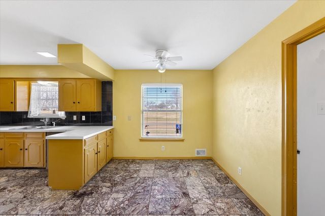 910 Bradfield Drive, Garland, TX 75042