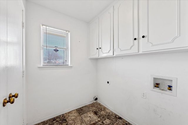 910 Bradfield Drive, Garland, TX 75042