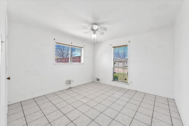 910 Bradfield Drive, Garland, TX 75042