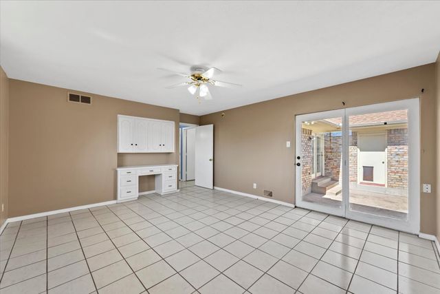 910 Bradfield Drive, Garland, TX 75042