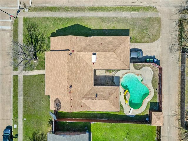 910 Bradfield Drive, Garland, TX 75042